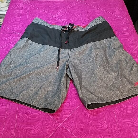 ✔ 5 for $25 Speedo swim trunks size large - Picture 1 of 3